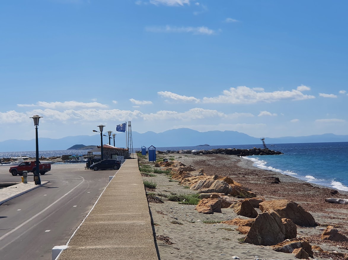 The ferry port of Skopelos Glossa is a basic one