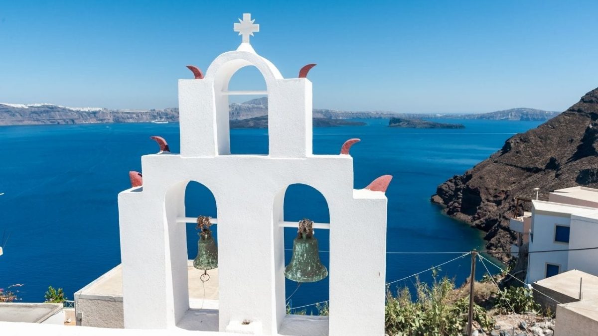 Syros to Thirasia Ferry Information - Schedules, Services, Travel Tips
